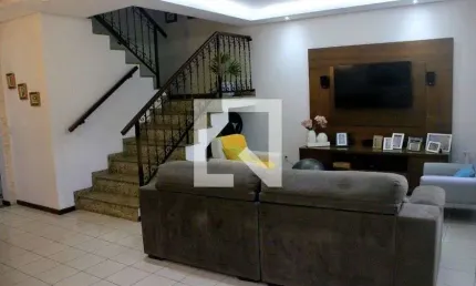 Casa para Venda - Jardim Maia, 4 Quartos,  250 m² - Guarulhos