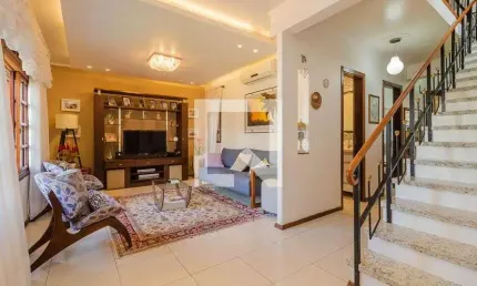 Casa para Venda - Cavalhada, 3 Quartos,  244 m² - Porto Alegre