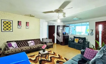 Casa para Venda - Jardim Cocaia, 6 Quartos,  300 m² - Guarulhos