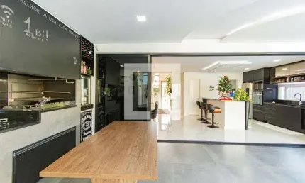 Casa para Venda - Bairro Fátima, 4 Quartos,  229 m² - Canoas