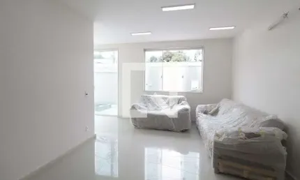 Casa para Venda - Jacarepaguá, 6 Quartos,  350 m² - Rio de Janeiro