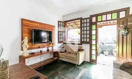 Casa para Venda - Vila Cloris, 8 Quartos,  724 m² - Belo Horizonte