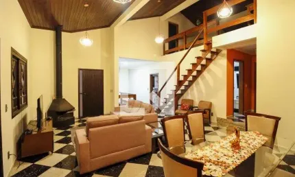 Casa para Venda - Nossa Sra das Graças, 3 Quartos,  214 m² - Canoas