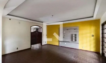 Casa para Venda - Céu Azul, 3 Quartos,  480 m² - Belo Horizonte