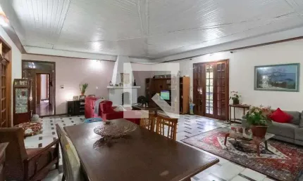 Casa para Venda - Trevo, 3 Quartos,  1000 m² - Belo Horizonte