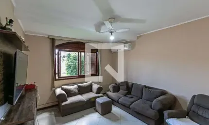 Casa para Venda - Camaquã, 4 Quartos,  200 m² - Porto Alegre