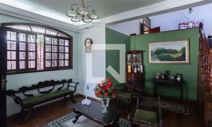 Casa para Venda - Novo Glória, 3 Quartos,  360 m² - Belo Horizonte