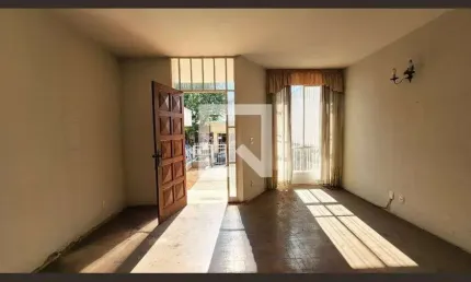 Casa para Venda - Parque do Colégio , 3 Quartos,  181 m² - Jundiaí