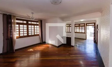 Casa para Venda - Alto dos Pinheiros, 3 Quartos,  310 m² - Belo Horizonte