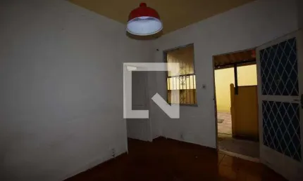 Casa para Venda - Bonsucesso, 1 Quarto,  38 m² - Rio de Janeiro