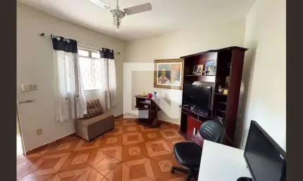 Casa para Venda - Milionários, 2 Quartos,  220 m² - Belo Horizonte