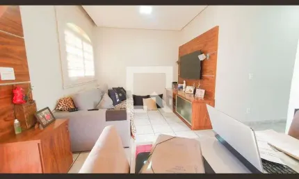 Casa para Venda - Universo, 3 Quartos,  105 m² - Belo Horizonte