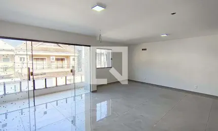 Casa para Venda - Taquara, 3 Quartos,  231 m² - Rio de Janeiro
