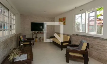 Casa para Venda - Sarandi, 2 Quartos,  180 m² - Porto Alegre