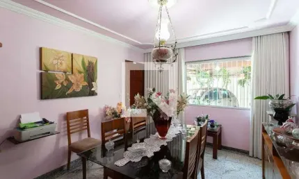 Casa para Venda - Heliópolis, 2 Quartos,  240 m² - Belo Horizonte