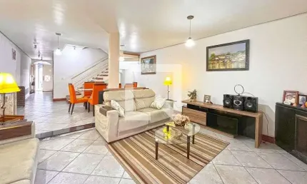 Casa para Venda - Guarujá, 3 Quartos,  267 m² - Porto Alegre
