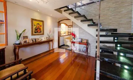 Casa para Venda - Havaí, 7 Quartos,  700 m² - Belo Horizonte