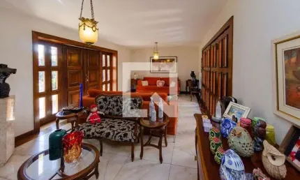 Casa para Venda - Santa Lúcia, 4 Quartos,  422 m² - Belo Horizonte