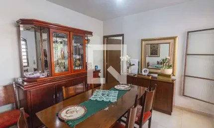 Casa para Venda - Sagrada Família, 4 Quartos,  200 m² - Belo Horizonte