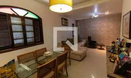 Casa para Venda - Piratininga, 2 Quartos,  400 m² - Niterói