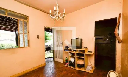 Casa para Venda - Sagrada Família, 2 Quartos,  300 m² - Belo Horizonte