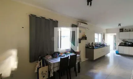 Casa para Venda - Nossa Sra das Graças, 3 Quartos,  105 m² - Canoas