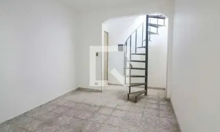 Casa para Venda - Jardim Éster Yolanda, 3 Quartos,  193 m² - São Paulo