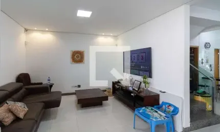 Casa para Venda - Trevo, 3 Quartos,  500 m² - Belo Horizonte