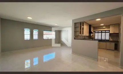 Casa para Venda - Parque do Colégio , 4 Quartos,  237 m² - Jundiaí
