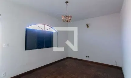 Casa para Venda - Santa Mônica, 3 Quartos,  250 m² - Belo Horizonte