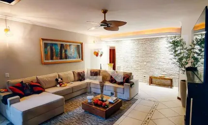 Casa para Venda - Taquara, 5 Quartos,  600 m² - Rio de Janeiro