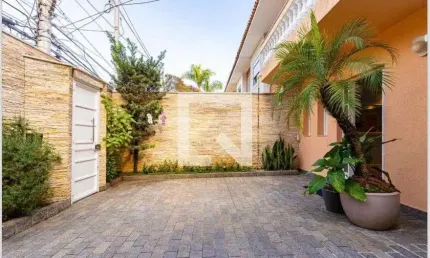 Casa para Venda - Jardim Paulistano, 4 Quartos,  220 m² - São Paulo