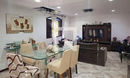 Casa para Venda - Santa Rosa , 3 Quartos,  198 m² - Niterói