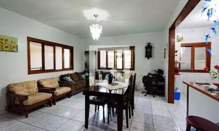 Casa para Venda - Bairro Fátima, 7 Quartos,  280 m² - Canoas