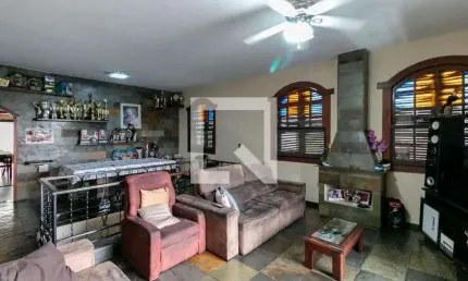 Casa para Venda - Alto Caiçaras, 5 Quartos,  233 m² - Belo Horizonte