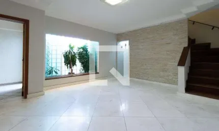 Casa para Venda - Vila Santa Clara, 2 Quartos,  232 m² - São Paulo