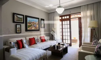 Casa para Venda - Sagrada Família, 4 Quartos,  400 m² - Belo Horizonte
