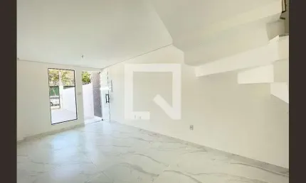 Casa para Venda - São João Batista, 2 Quartos,  75 m² - Belo Horizonte