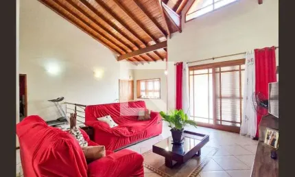 Casa para Venda - Jardim Itu-Sabará, 2 Quartos,  200 m² - Porto Alegre