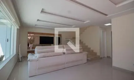 Casa para Venda - Taquara, 4 Quartos,  400 m² - Rio de Janeiro