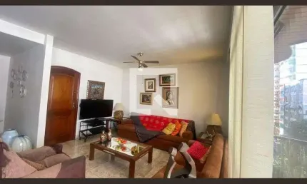 Casa à venda na Rua Álvares de Azevedo, Icaraí, Niterói por R$ 1.250.000