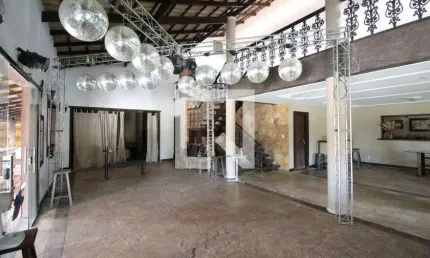 Casa para Venda - Braúnas, 4 Quartos,  640 m² - Belo Horizonte