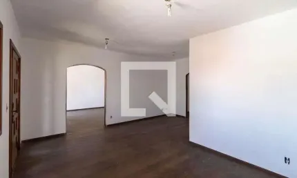Casa para Venda - Copacabana, 3 Quartos,  220 m² - Belo Horizonte
