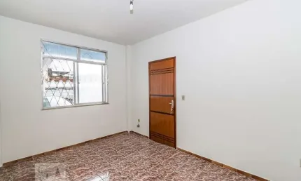 Casa para Venda - Olaria, 2 Quartos,  90 m² - Rio de Janeiro