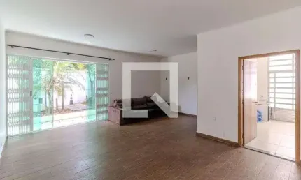 Casa para Venda - Pacaembu, 3 Quartos,  325 m² - São Paulo