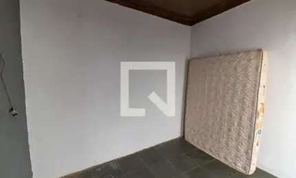 Casa para Venda - São Lourenço, 1 Quarto,  33 m² - Niterói