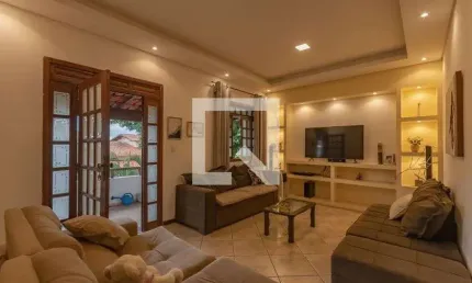 Casa para Venda - Castelo, 5 Quartos,  502 m² - Belo Horizonte
