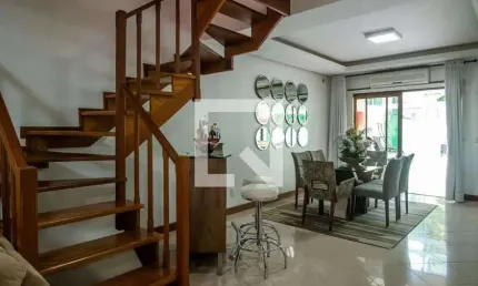 Casa para Venda - Cavalhada, 5 Quartos,  222 m² - Porto Alegre
