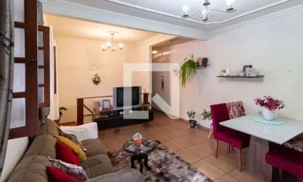 Casa para Venda - Copacabana, 2 Quartos,  98 m² - Belo Horizonte