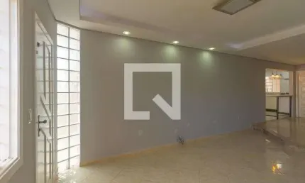 Casa para Venda - Bairro Fátima, 3 Quartos,  130 m² - Canoas
